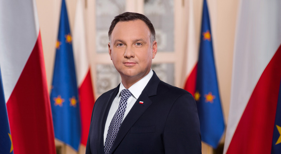 Andrzej Duda może zapłacić za weto miliony złotych To byłaby kara od