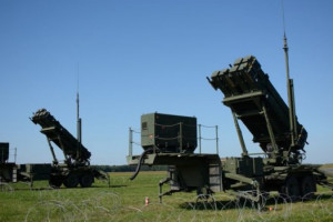 În aprilie 2015, Polonia a selectat sistemul Patriot ca bază pentru proiectul de apărare aeriană cu rază medie de acțiune Vistula.