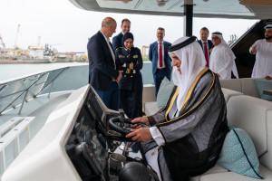 Szejk Saud ibn Sakr al-Kasim, członek Rady Najwyższej ZEA i władca emiratu Ras al-Chajma oficjalnie zainaugurował nowy zakład Sunreef Yachts