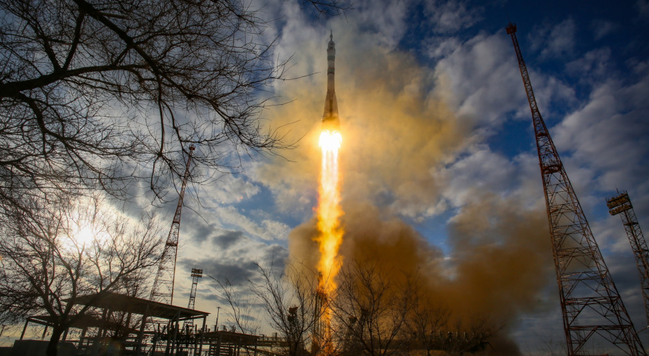 Kazachstan: Start rakiety Sojuz z astronautami lecącymi na ISS